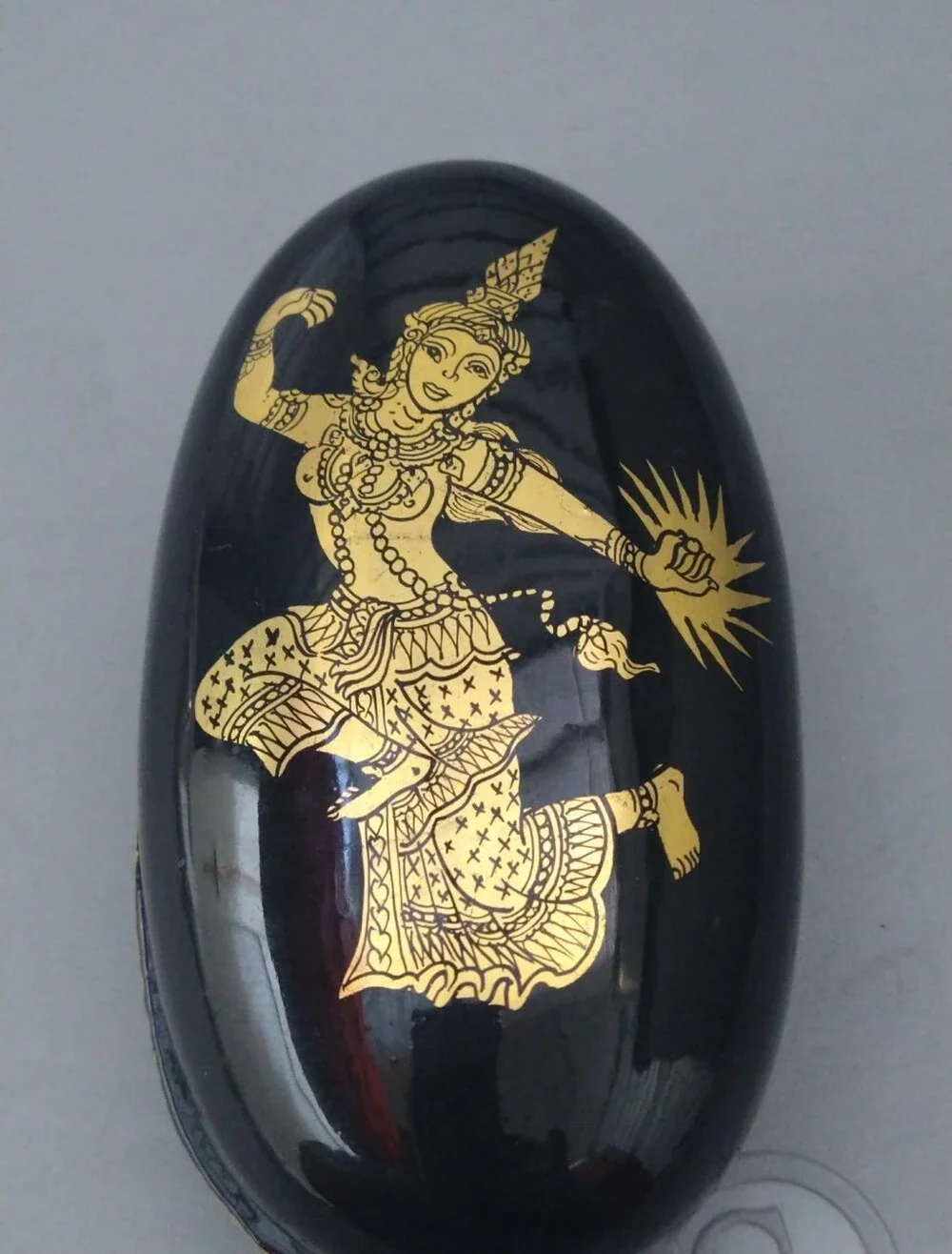 VTG Thai Black Lacquer Trinket Box Gold Dancer Engraving Oval Jewelry Keepsake